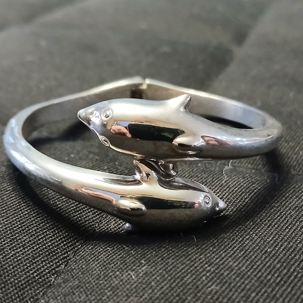 Vintage 925 Sterling Silver Double Dolphin Clamper-Style Bracelet